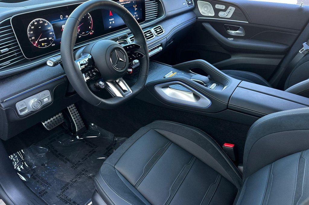 new 2025 Mercedes-Benz AMG GLE 53 car, priced at $93,101