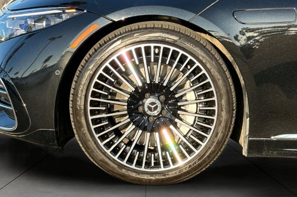 used 2022 Mercedes-Benz EQS 580 car, priced at $56,984