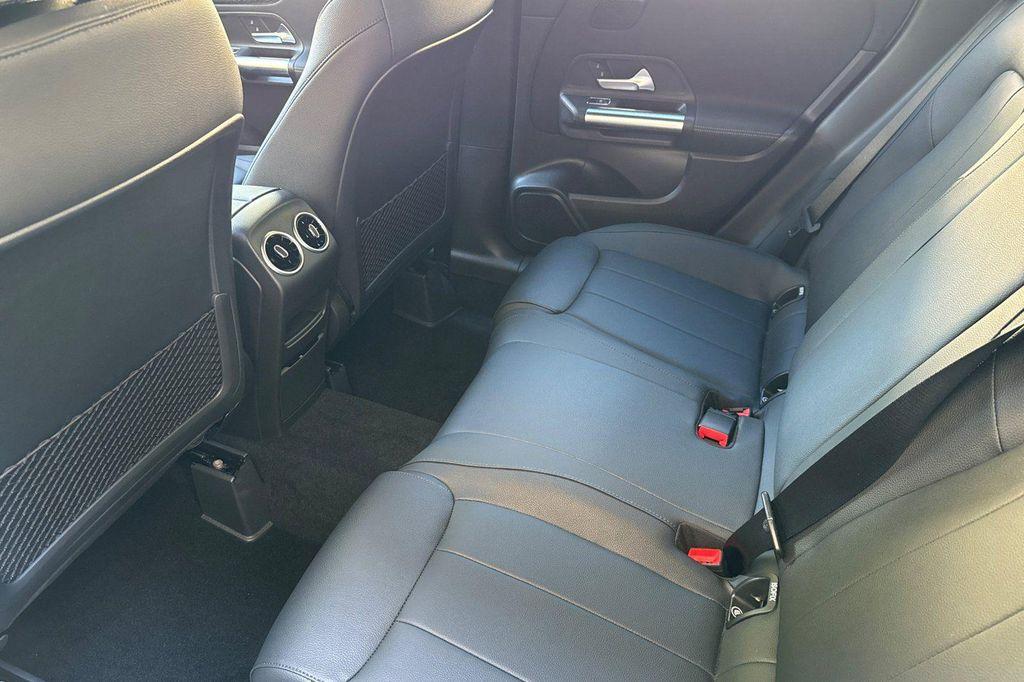 new 2026 Mercedes-Benz GLA 250 car, priced at $44,925
