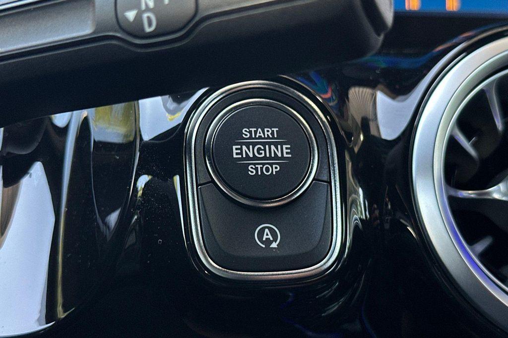 new 2026 Mercedes-Benz GLA 250 car, priced at $47,625