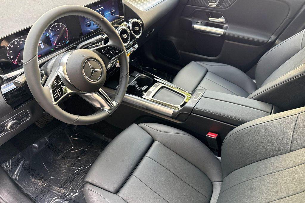 new 2026 Mercedes-Benz GLA 250 car, priced at $45,375
