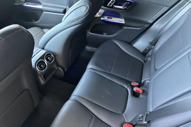new 2025 Mercedes-Benz GLC 300 car, priced at $49,865