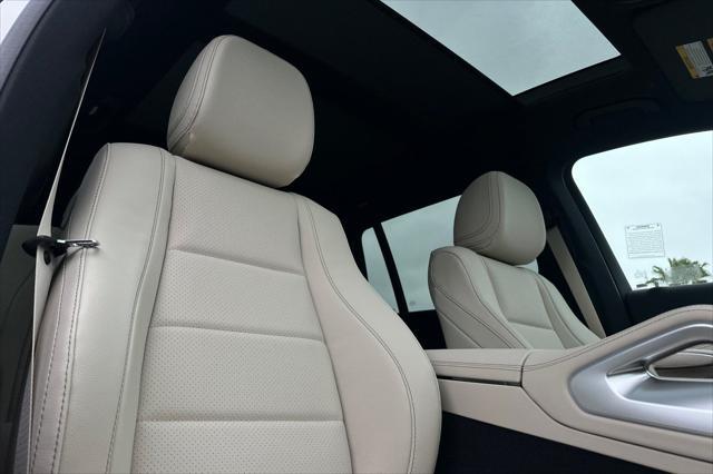 new 2025 Mercedes-Benz GLS 450 car, priced at $91,775