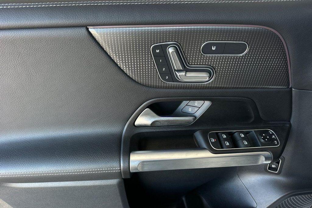 used 2022 Mercedes-Benz GLB 250 car, priced at $29,884