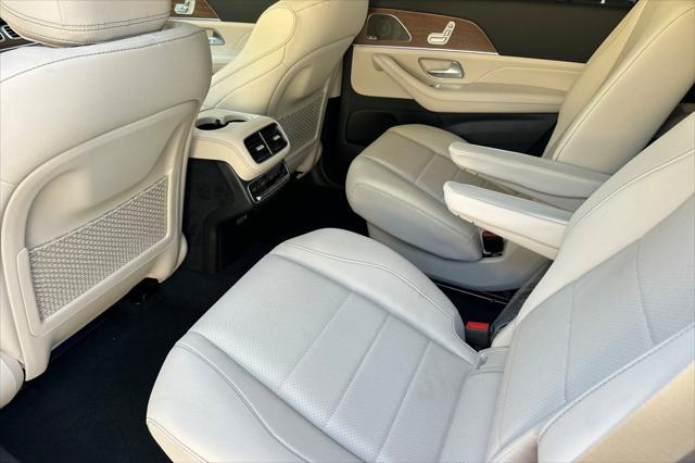 new 2025 Mercedes-Benz GLS 450 car, priced at $81,657