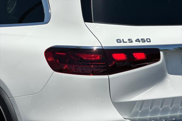new 2025 Mercedes-Benz GLS 450 car, priced at $81,657