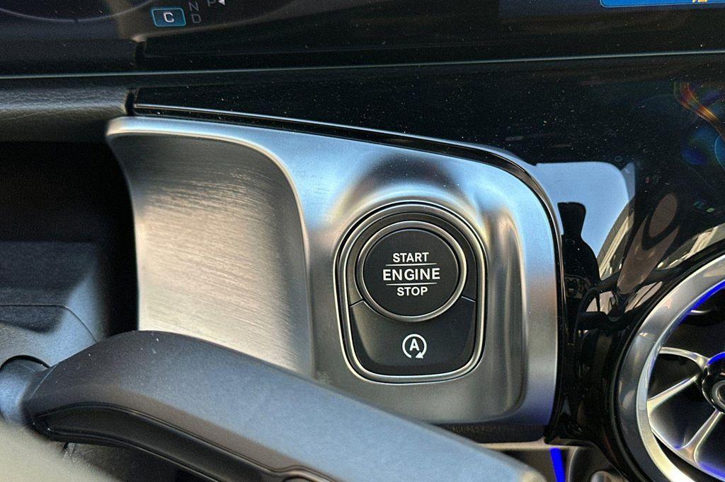 new 2026 Mercedes-Benz GLB 250 car, priced at $48,570