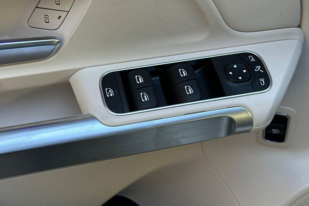 new 2026 Mercedes-Benz GLB 250 car, priced at $48,570