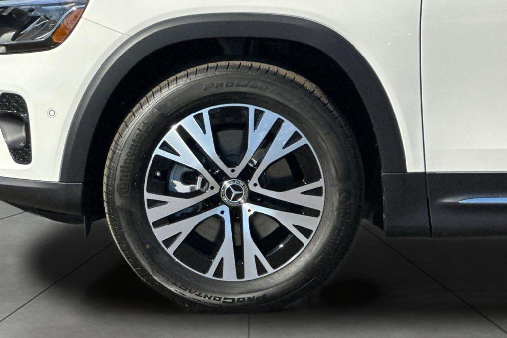 new 2026 Mercedes-Benz GLB 250 car, priced at $48,570