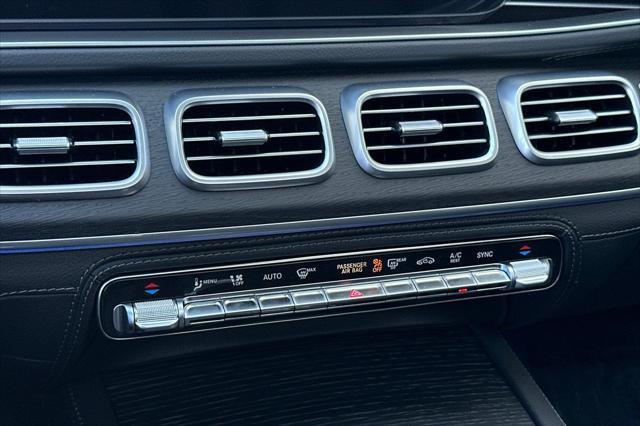 new 2025 Mercedes-Benz GLS 580 car, priced at $120,360