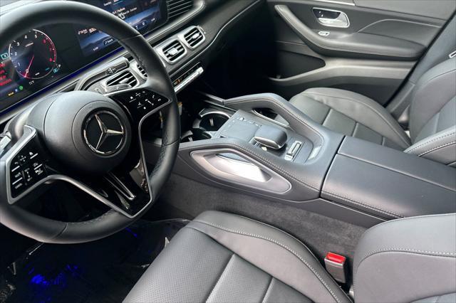 new 2025 Mercedes-Benz GLS 450 car, priced at $94,015