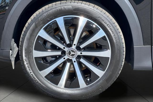 used 2022 Mercedes-Benz GLB 250 car, priced at $31,984