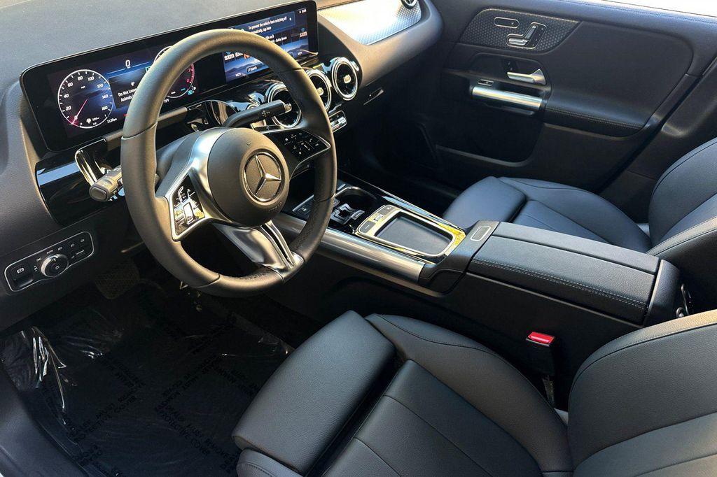 used 2026 Mercedes-Benz GLA 250 car, priced at $43,285