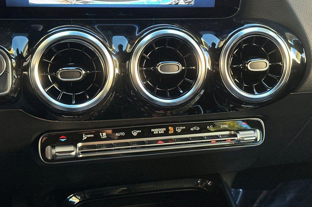 used 2026 Mercedes-Benz GLA 250 car, priced at $43,285