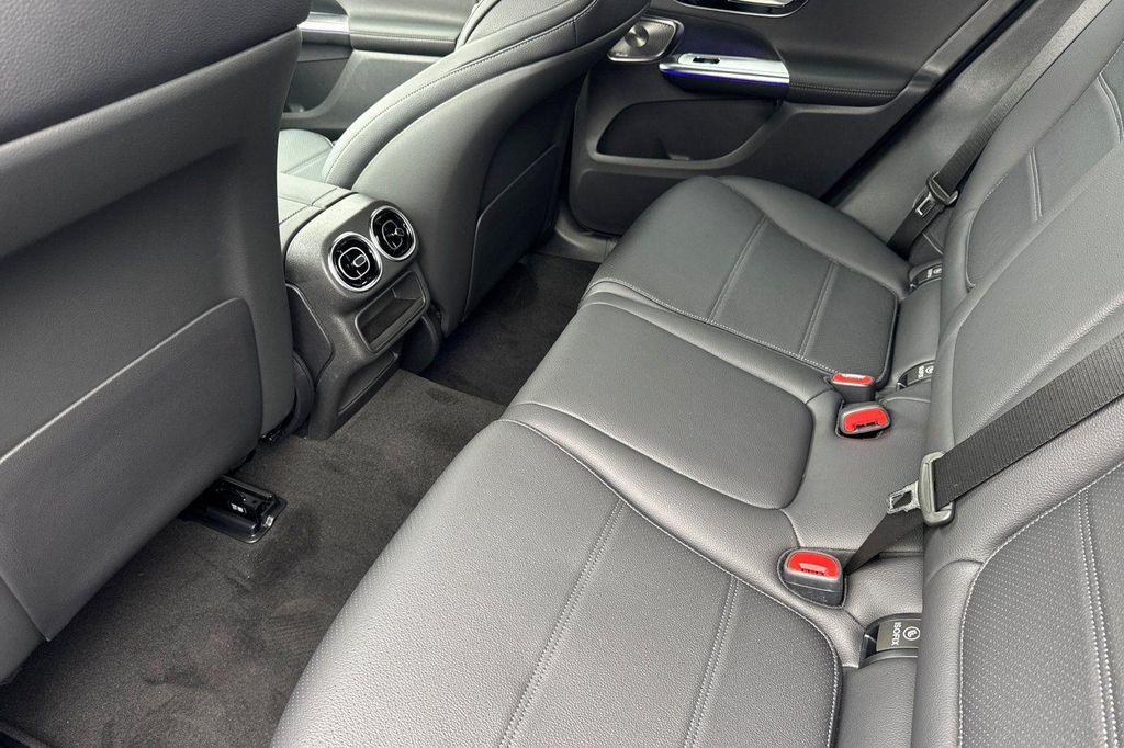 new 2025 Mercedes-Benz GLC 300 car, priced at $52,872