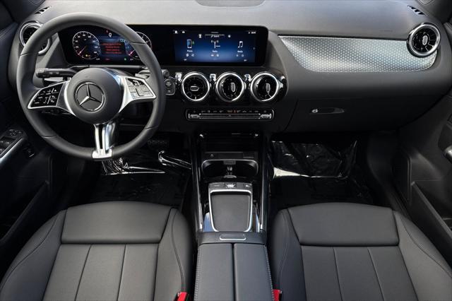 new 2025 Mercedes-Benz GLA 250 car, priced at $42,250