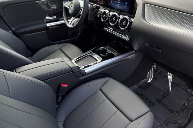 new 2025 Mercedes-Benz GLA 250 car, priced at $42,250