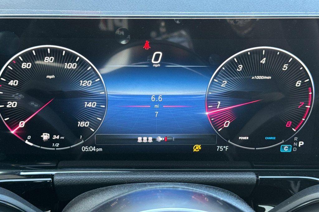 new 2025 Mercedes-Benz GLA 250 car, priced at $38,025