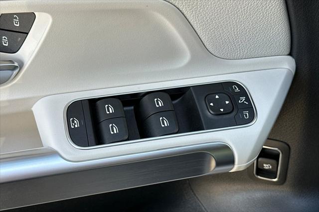 used 2023 Mercedes-Benz GLB 250 car, priced at $35,982
