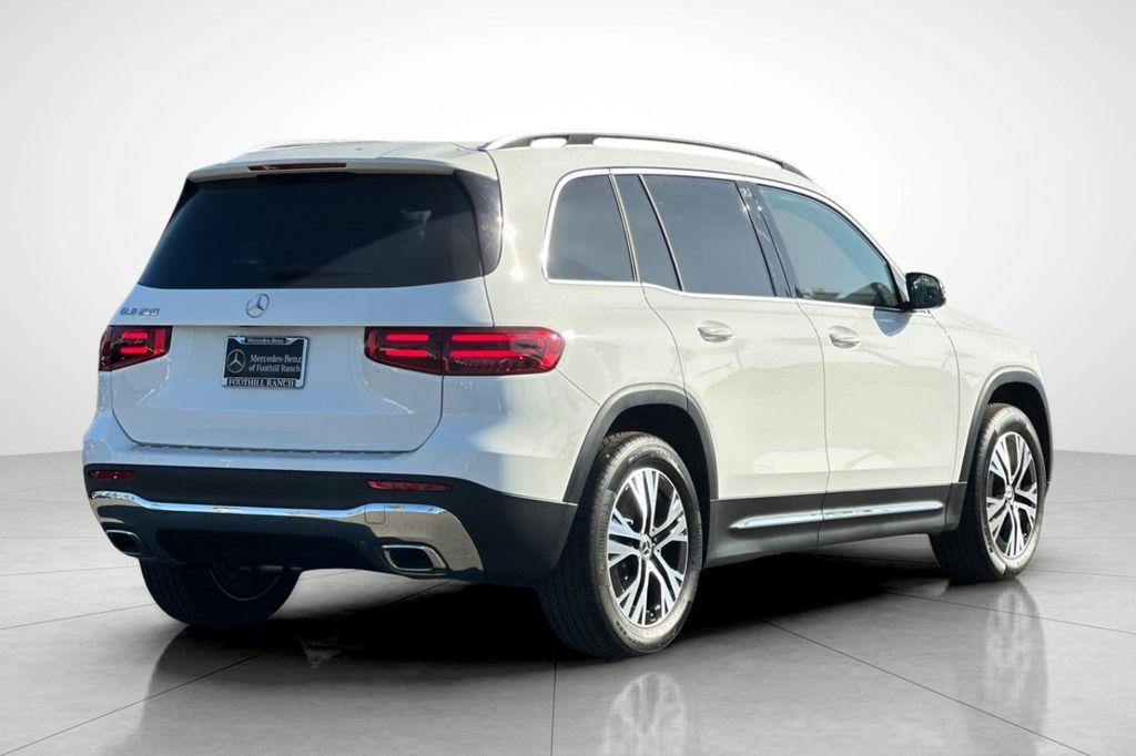new 2025 Mercedes-Benz GLB 250 car, priced at $40,116