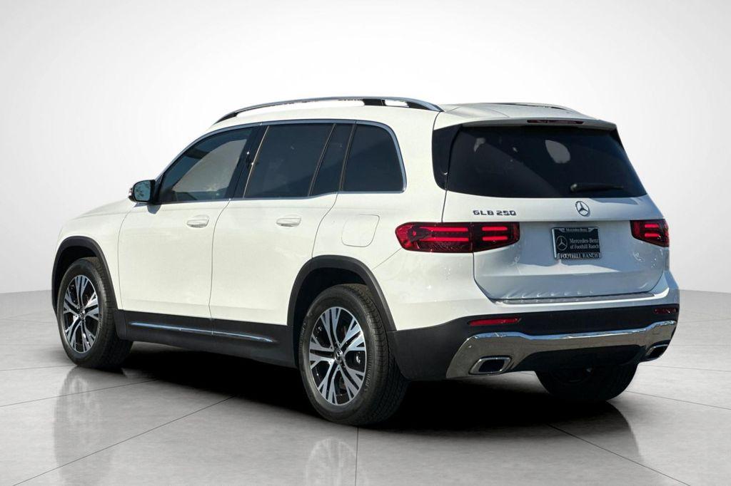 new 2025 Mercedes-Benz GLB 250 car, priced at $40,116