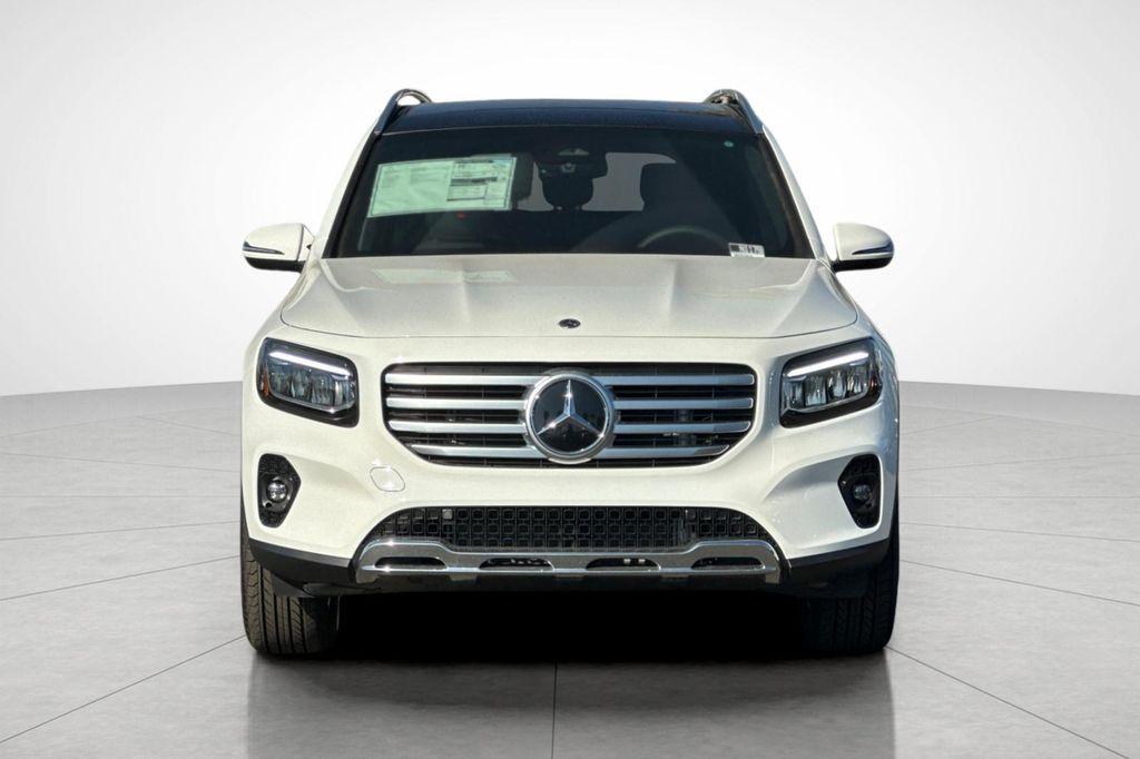 new 2025 Mercedes-Benz GLB 250 car, priced at $40,116