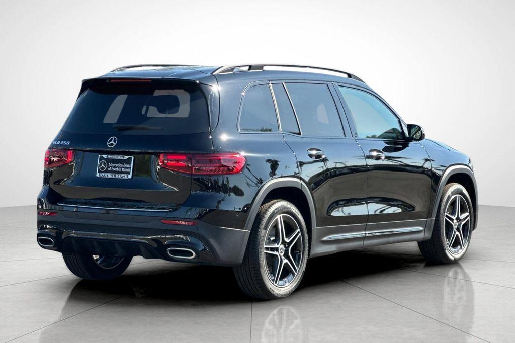 new 2025 Mercedes-Benz GLB 250 car, priced at $44,179