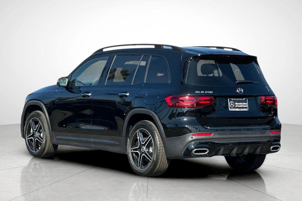 new 2025 Mercedes-Benz GLB 250 car, priced at $44,179