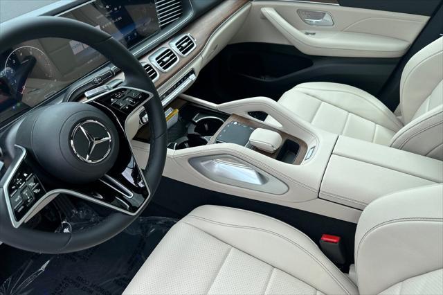 new 2025 Mercedes-Benz GLE 450 car, priced at $70,868