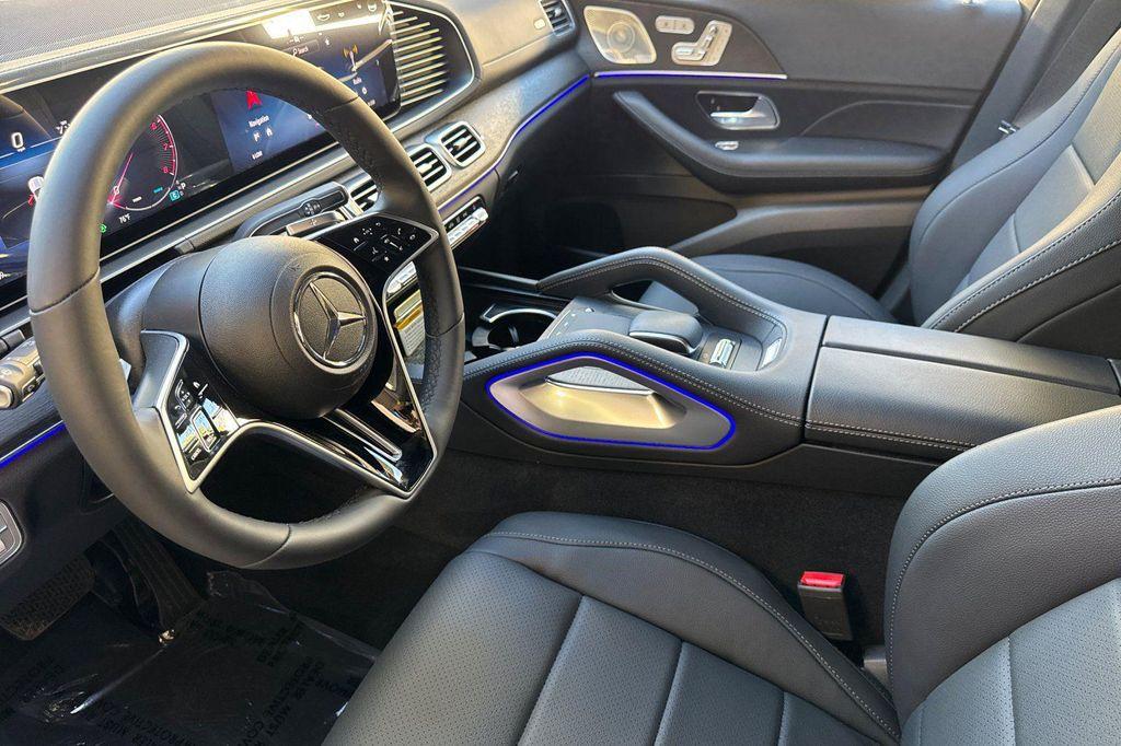 new 2025 Mercedes-Benz GLS 450 car, priced at $79,992