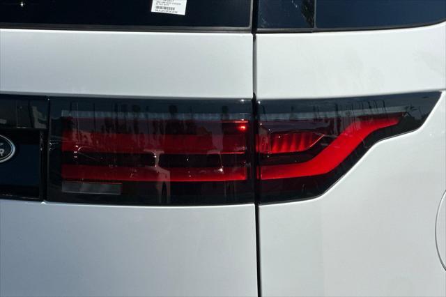 used 2023 Land Rover Discovery car, priced at $39,894