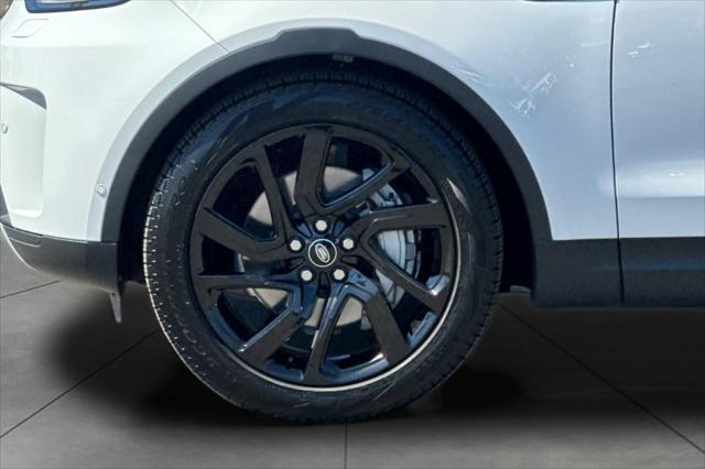 used 2023 Land Rover Discovery car, priced at $39,894
