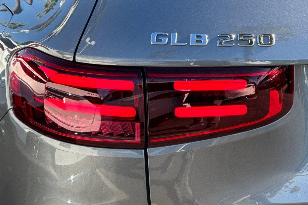 new 2026 Mercedes-Benz GLB 250 car, priced at $41,312