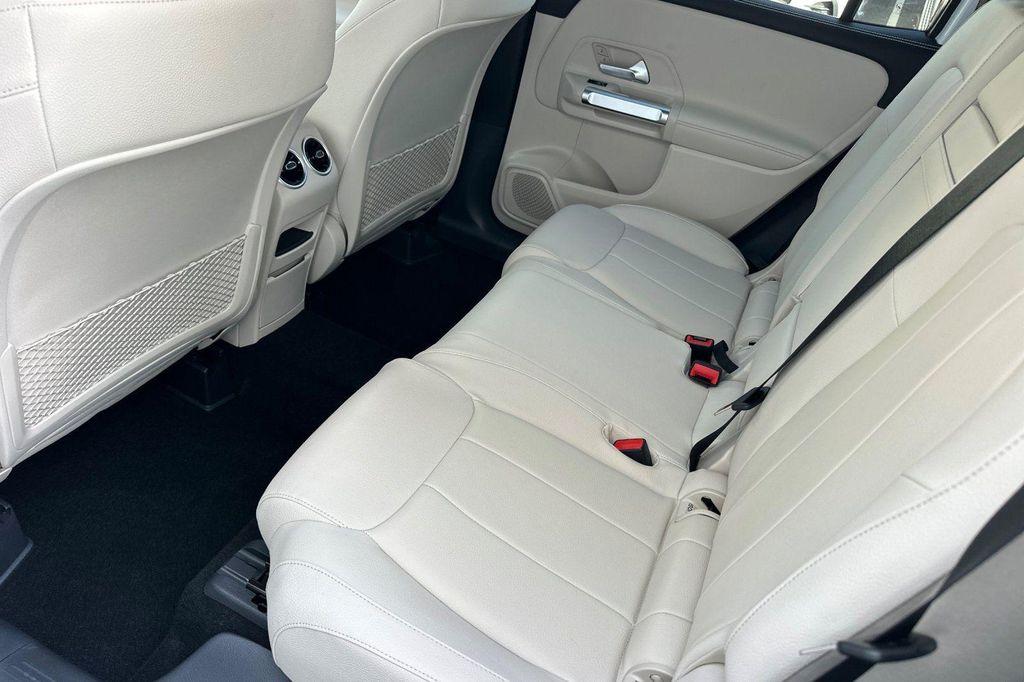 new 2026 Mercedes-Benz GLB 250 car, priced at $47,085