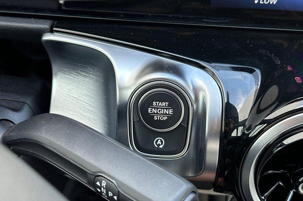 new 2026 Mercedes-Benz GLB 250 car, priced at $47,085