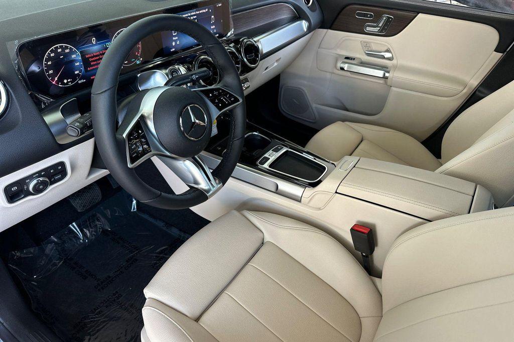 new 2026 Mercedes-Benz GLB 250 car, priced at $47,515