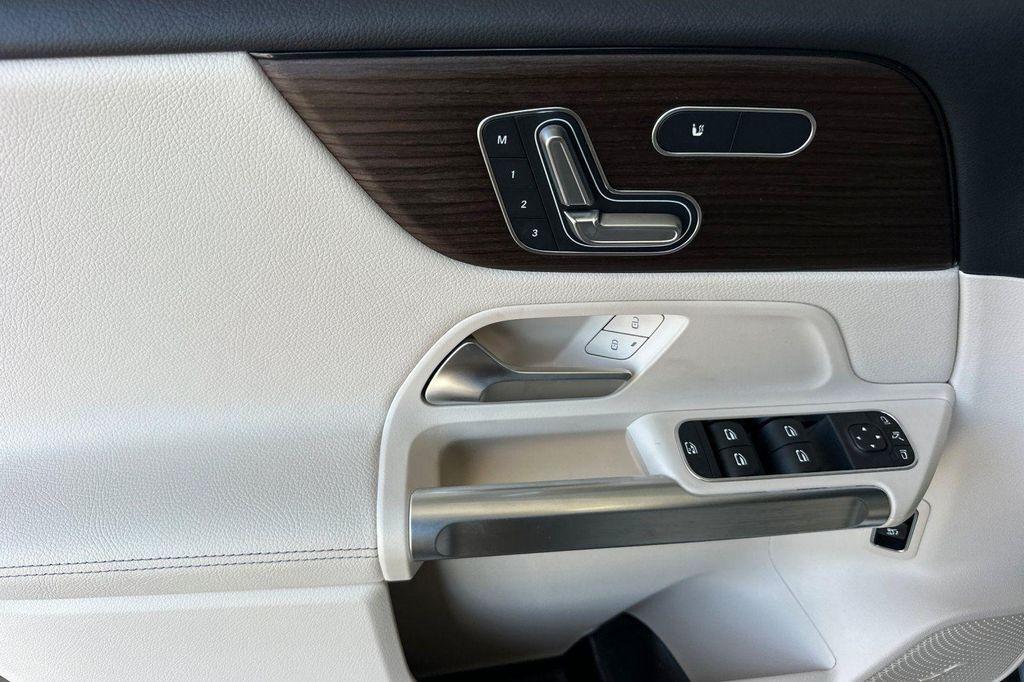 new 2026 Mercedes-Benz GLB 250 car, priced at $47,515