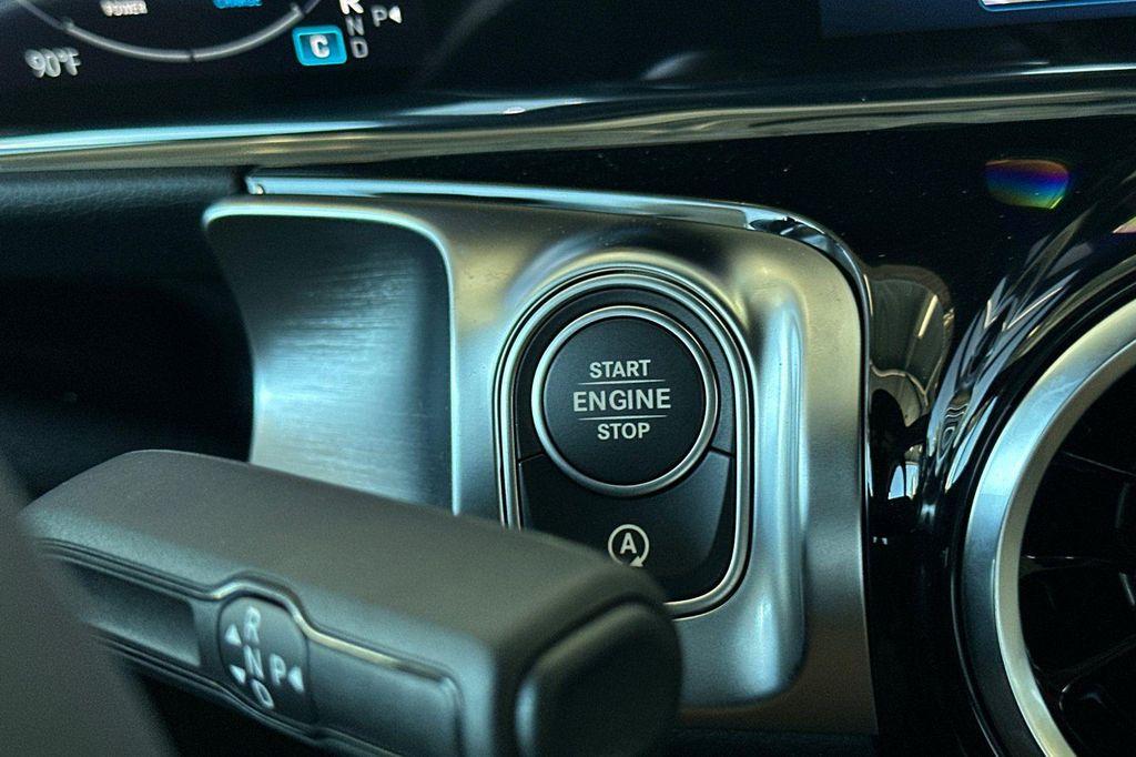 new 2026 Mercedes-Benz GLB 250 car, priced at $47,515
