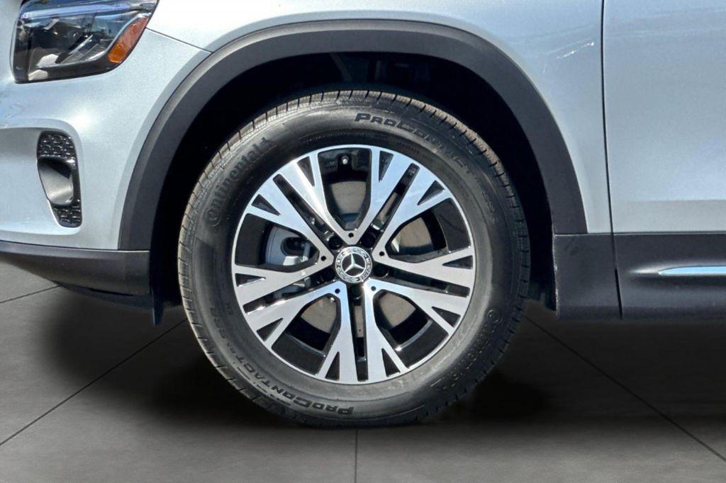 new 2026 Mercedes-Benz GLB 250 car, priced at $47,515