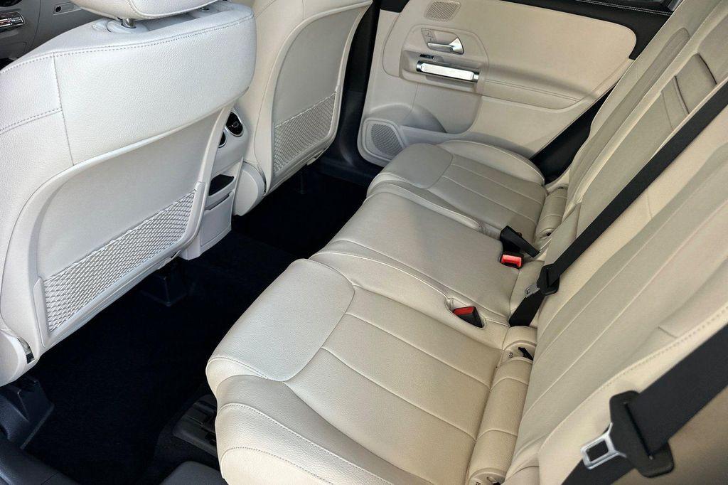new 2026 Mercedes-Benz GLB 250 car, priced at $47,515