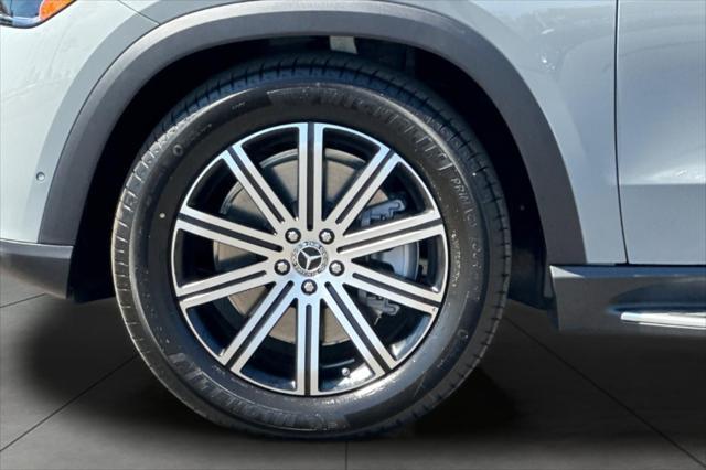 new 2025 Mercedes-Benz GLE 450 car, priced at $74,686