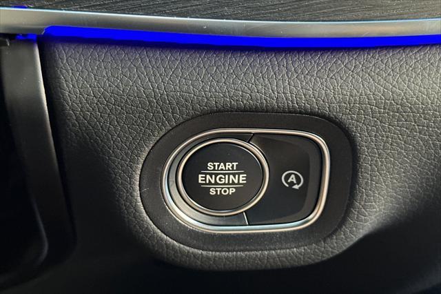 new 2025 Mercedes-Benz GLE 450 car, priced at $74,686