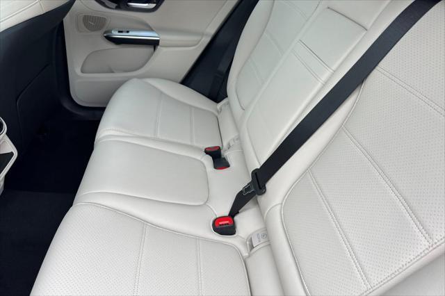 new 2025 Mercedes-Benz GLC 350e car, priced at $61,755