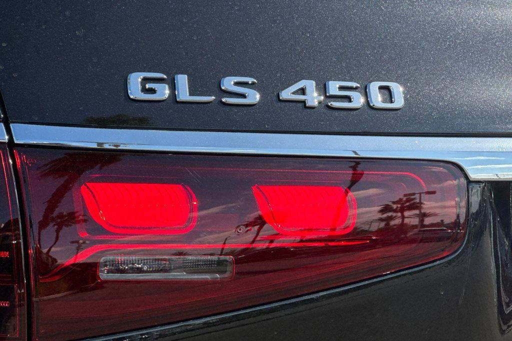 new 2025 Mercedes-Benz GLS 450 car, priced at $84,516
