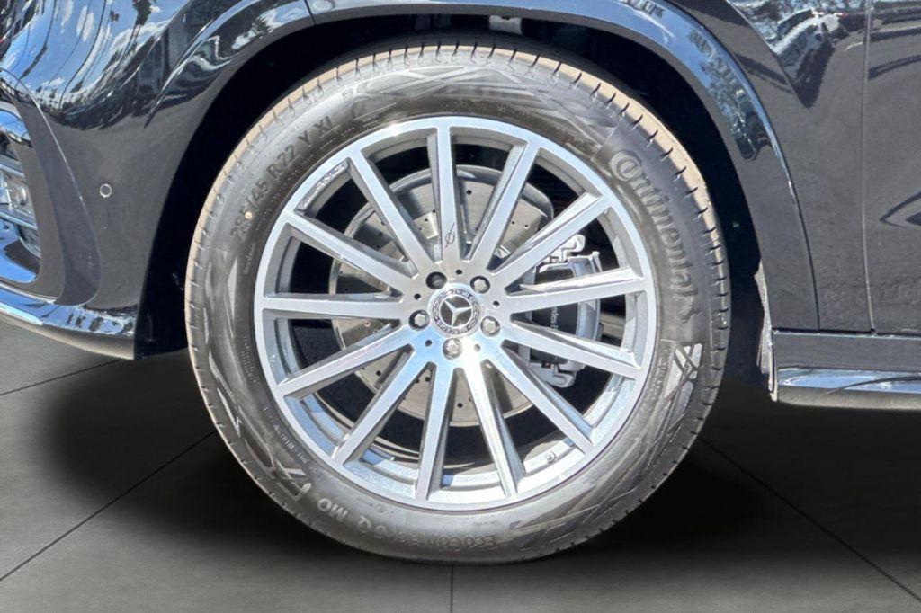 new 2025 Mercedes-Benz GLS 450 car, priced at $84,516