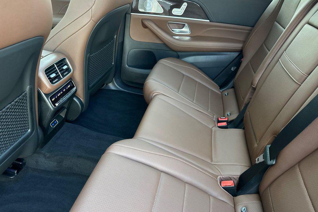 new 2025 Mercedes-Benz GLS 450 car, priced at $84,516