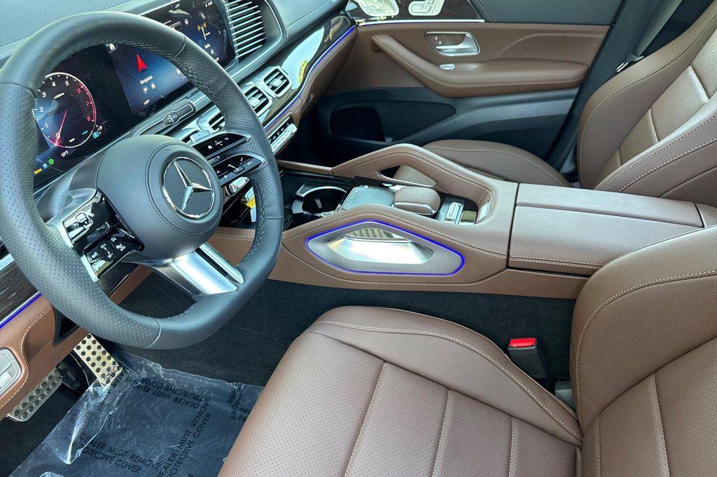 new 2025 Mercedes-Benz GLS 450 car, priced at $84,516