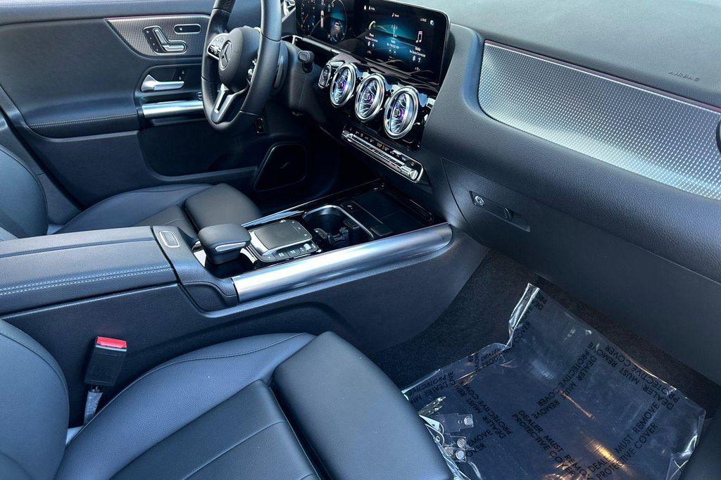 used 2023 Mercedes-Benz GLA 250 car, priced at $31,484