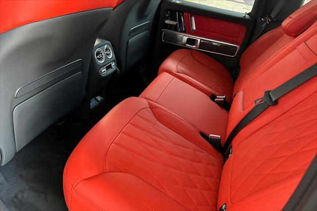 new 2025 Mercedes-Benz AMG G 63 car, priced at $261,544