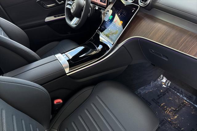 new 2025 Mercedes-Benz GLC 300 car, priced at $58,559